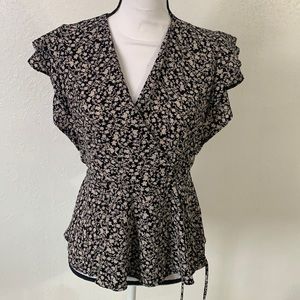 Gorgeous floral Monteau Los Angeles blouse